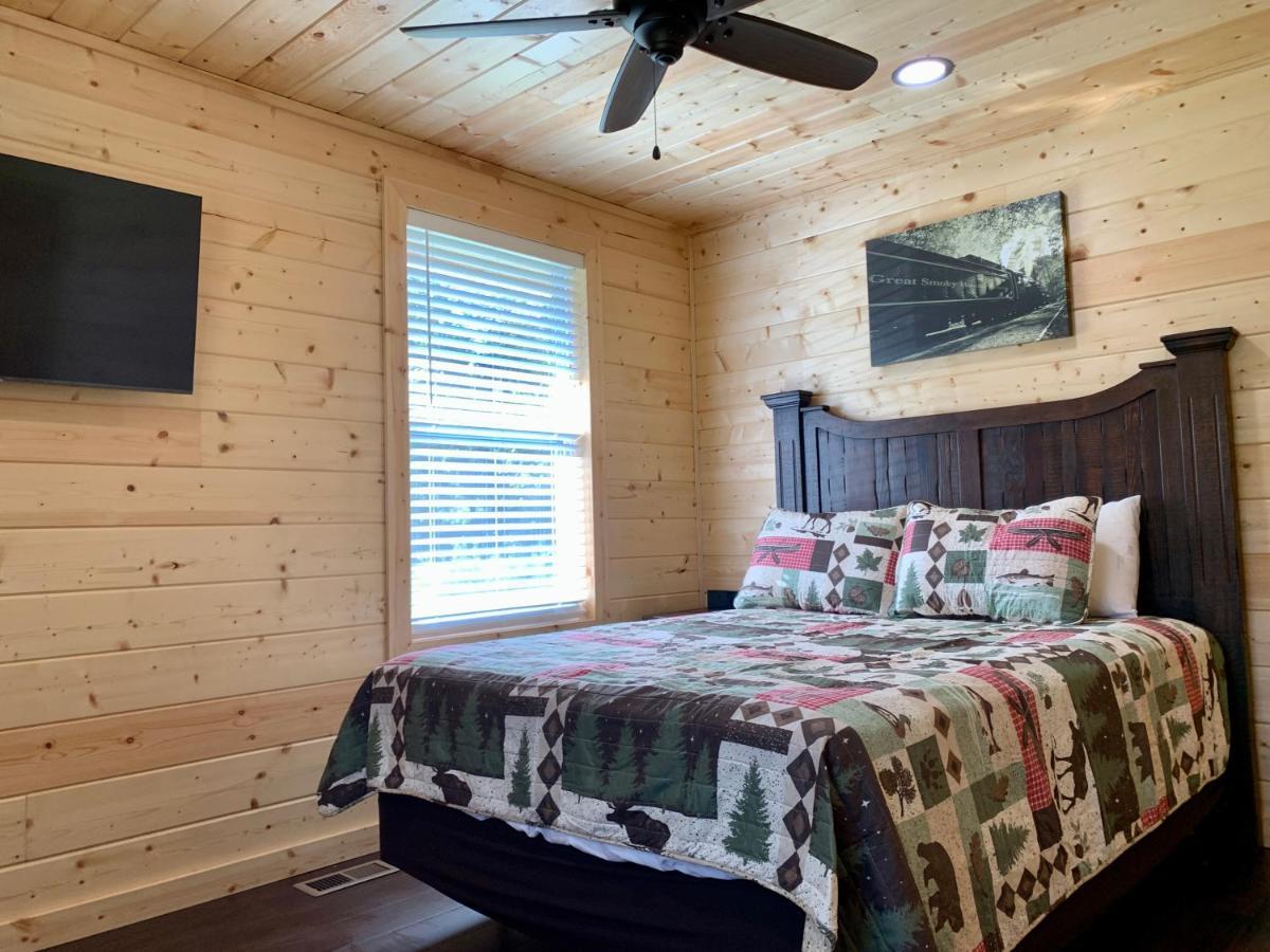 The Brick House: Brand New! 3 Bedroom Home With Private Driveway Pigeon Forge Exterior foto